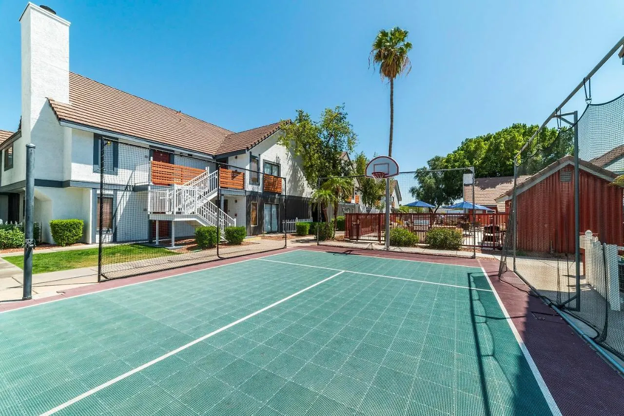 Metro Phx Downstairs Studio Queen Apartment Phoenix United States