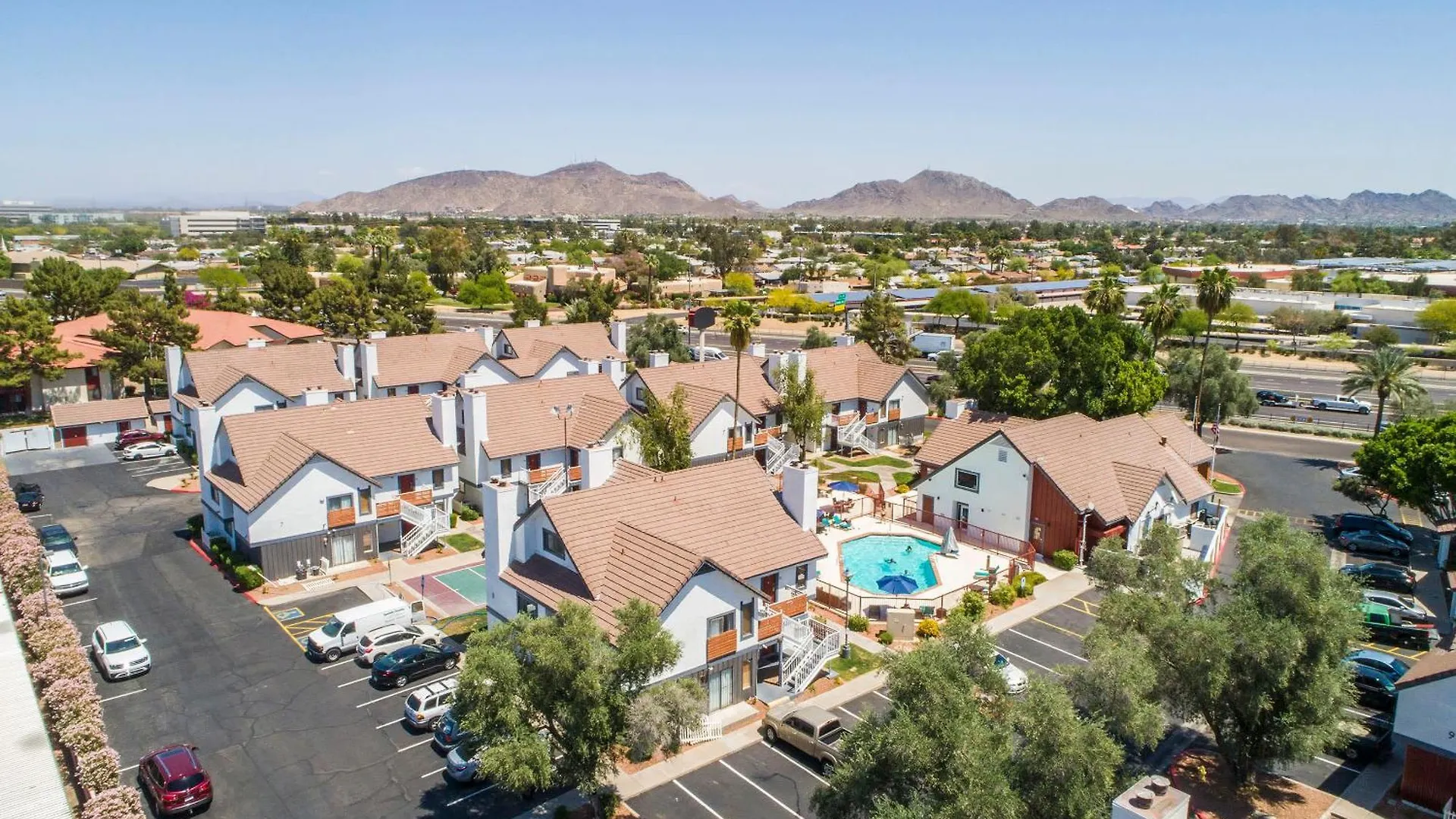 Metro Phx Downstairs Studio Queen Apartment Phoenix